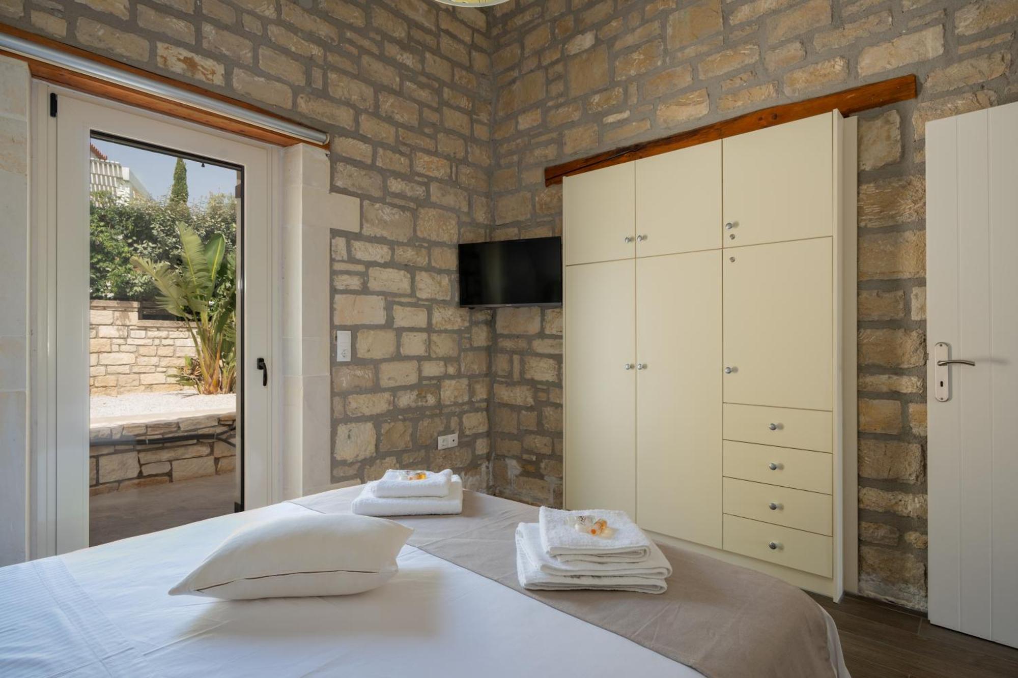 Villa Vasiliki Private Pool Erfoi ภายนอก รูปภาพ